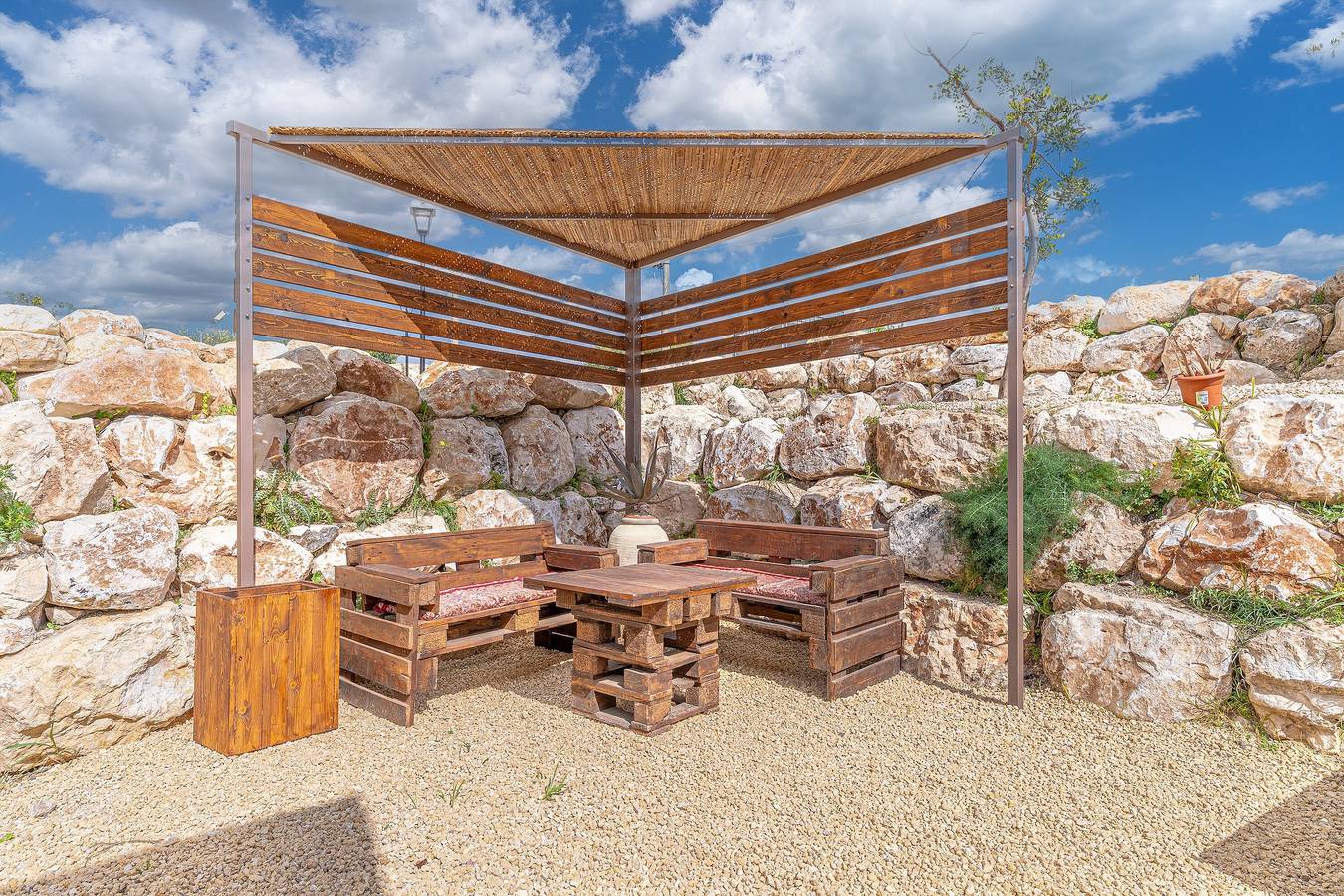 Apartamento entero, Apartamento 'Borghetto Meti - Estudio' con vistas al mar, Wi-Fi y aire acondicionado in Noto (Sicilia), Avola