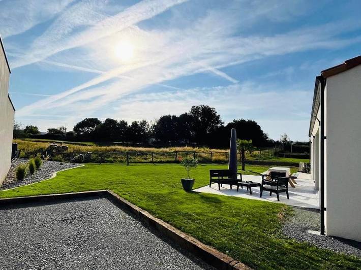 Maison d’hôte pour 8 personnes, avec Terrasse et Jardin à La Verrie