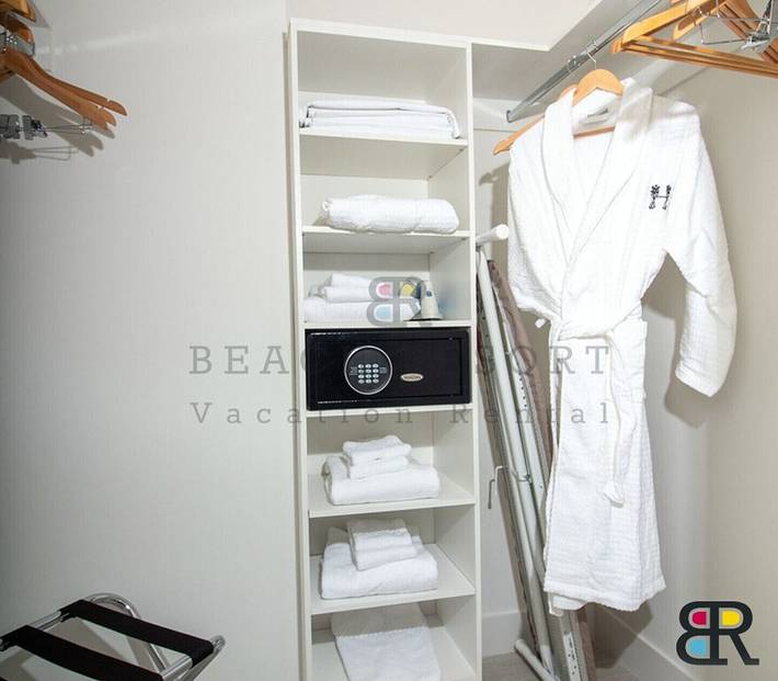 Vacation house for 4 people, with terrace and pool as well as sauna in Hollywood (FL)