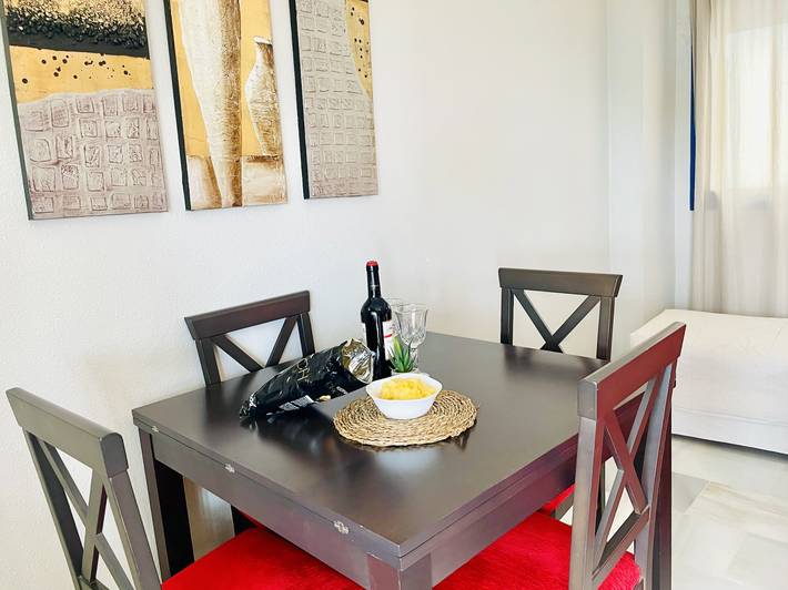 Apartamento entero, Edificio Arrecife Primera Línea | Vistas al Mar y in Torrox Costa, Torrox