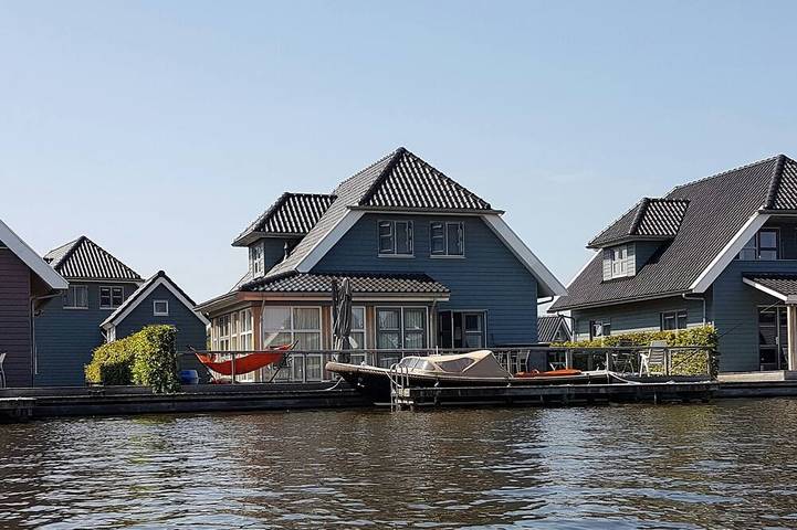 Villa für 10 Personen, mit Terrasse und Sauna