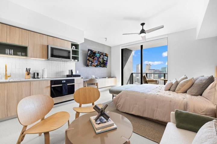 Loft voor 2 personen, with terras and sauna as well as zwembad in Miami