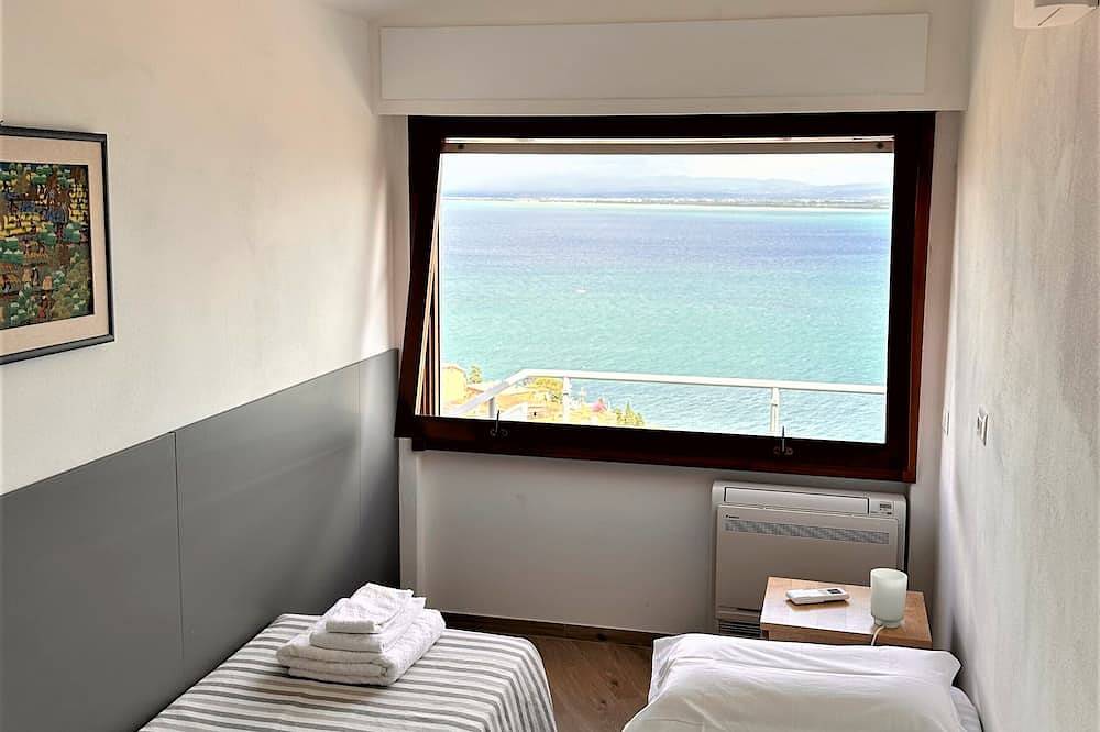 Entire apartment, Apartment with breathtaking view, elegant and quiet in Porto Santo Stefano, Grosseto Province