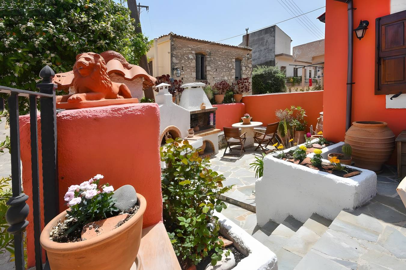Villa „Apartment 1“ mit Bergblick und privater Terrasse in Iraklio-Heraklion und Umgebung