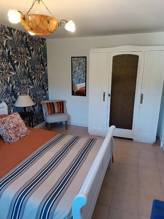 Gîte pour 2 personnes, avec terrasse ainsi que piscine et vue à Quillan - 3