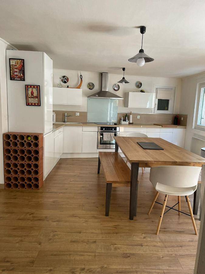 Location de vacances pour 10 personnes, avec balcon à Osséja