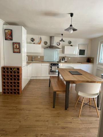 Location de vacances pour 10 personnes, avec balcon à Osséja