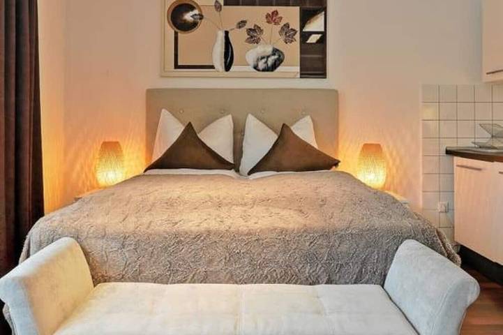 Ferienwohnung für 2 Personen, mit Balkon in Krefeld - 2