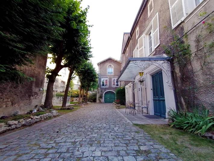Gîte pour 6 personnes, avec jardin à Saint-Mihiel
