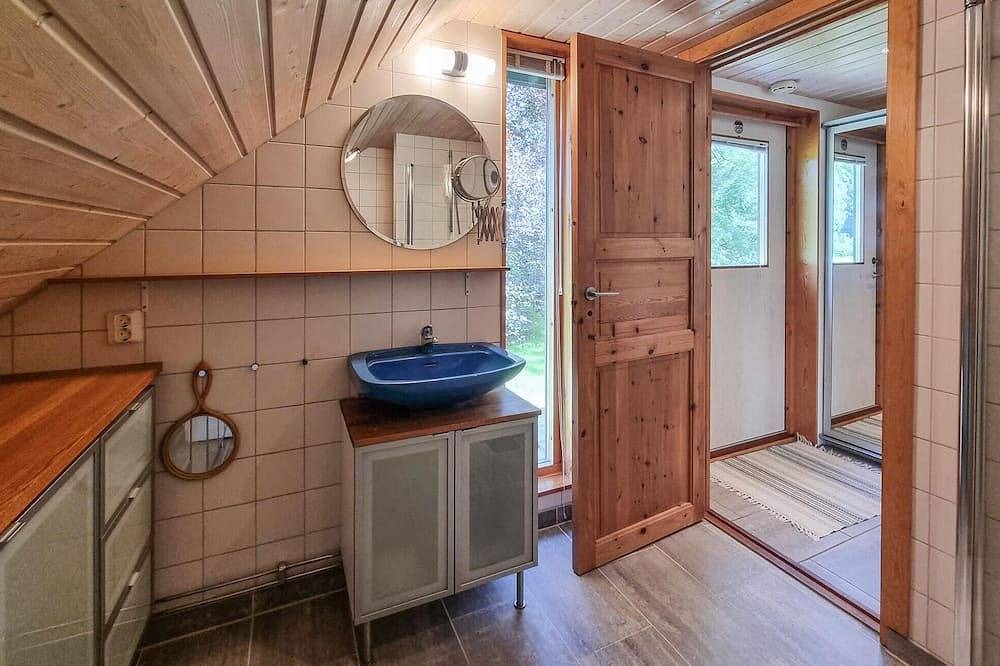Tolles Haus mit 1 Schlafzimmer in. in Lilla Edet, Bohuslän