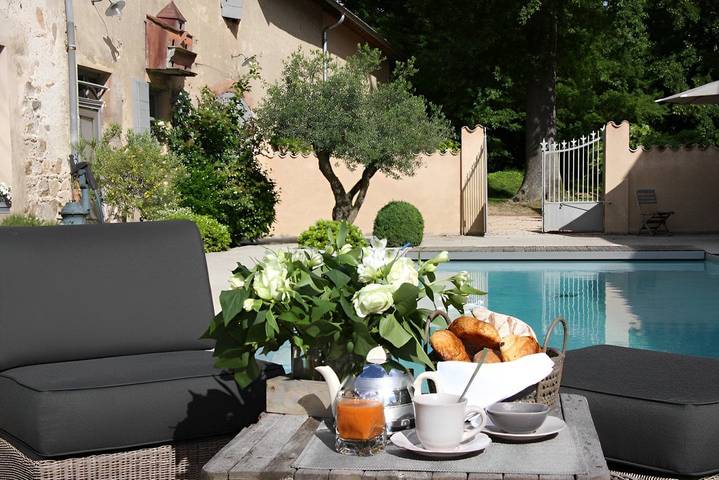 Chambre d’hôte pour 2 personnes, avec piscine et jardin dans Beaujolais - 4