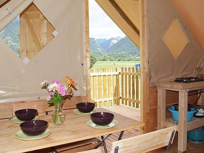 Tente pour 4 personnes, avec bassin pour enfant, adapté aux familles dans la Drôme - 4