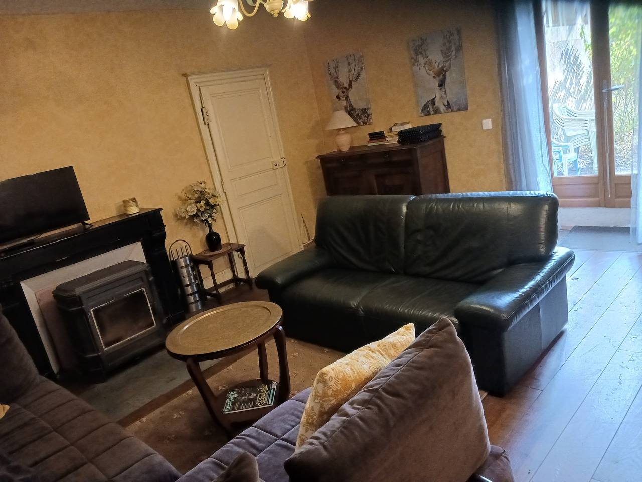 Gîte pour 8 personnes avec piscine in Saint-Amand-Montrond