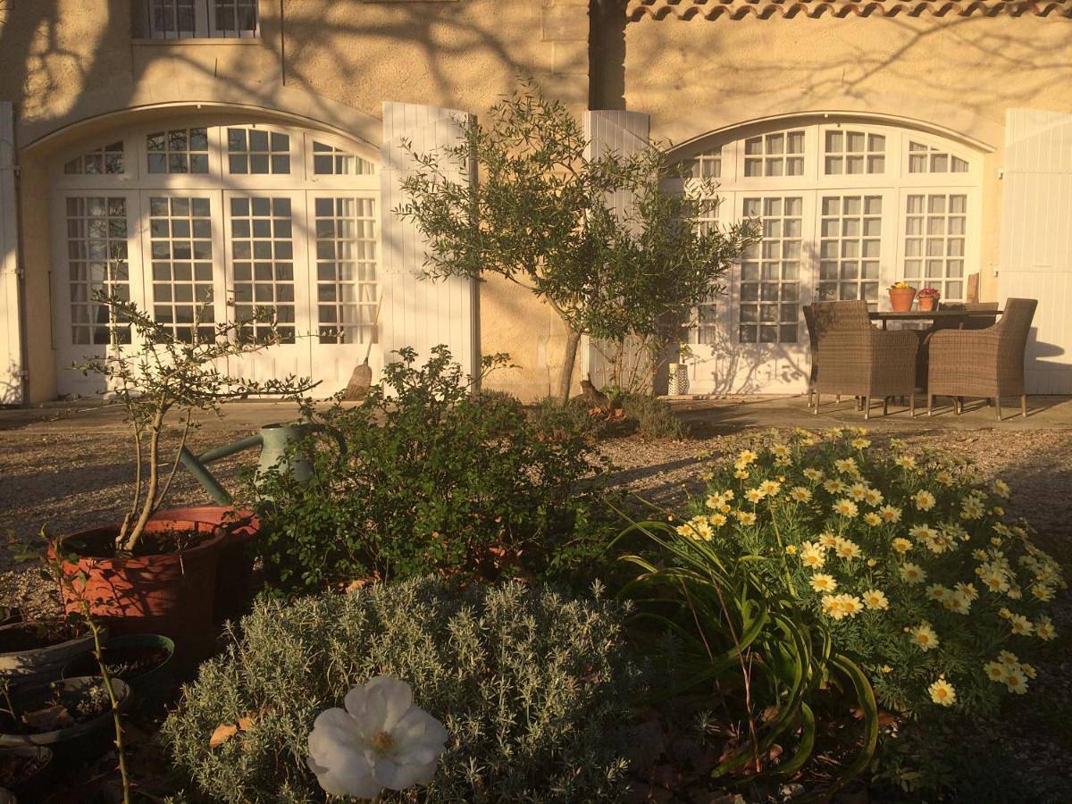 Two-Bedroom House in Visan, Enclave de Valreas
