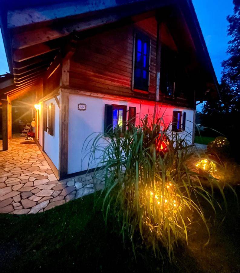 Ladolcevital im Tiroler Holzhaus mit Talblick in Bad Elster, Chemnitz und Umgebung