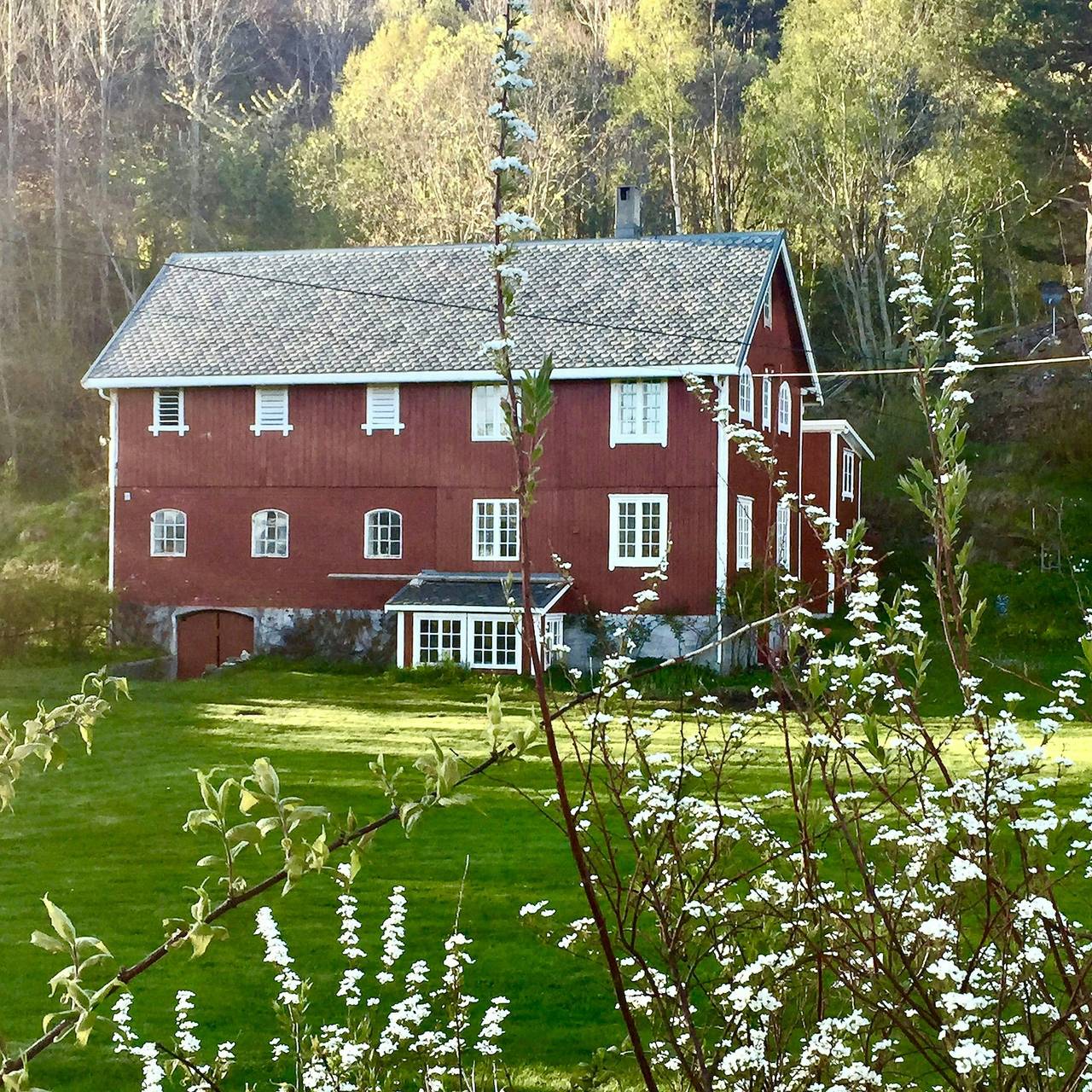 Charmantes Bauernhaus aus dem Jahr 1919 in der Nähe von Kristiansund in Kristiansund, Nördliches Fjordnorwegen