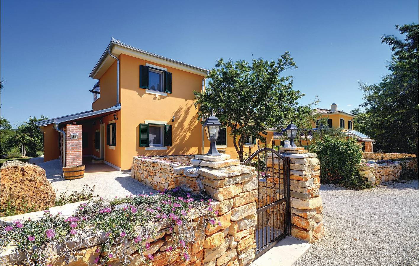 Ferienhaus für 10 Personen mit Terrasse in Režanci, Svetvinčenat