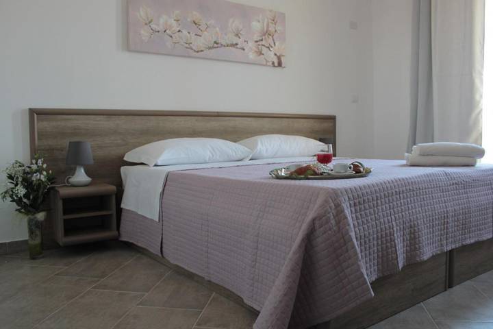 Appartamento per 3 persone, con panorama e balcone a Elmas