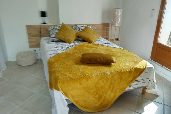 Dans un Écrin de Verdure , Mazet et Piscine Privée Sans Vis-à-vis in Nîmes, Nimes und Umgebung