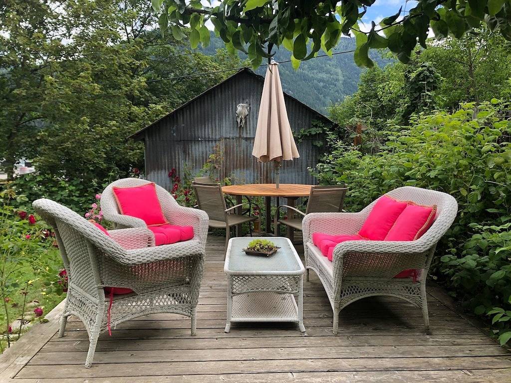 Heritage Home In The Heart Of Nelson in Nelson, Whitewater Ski Resort