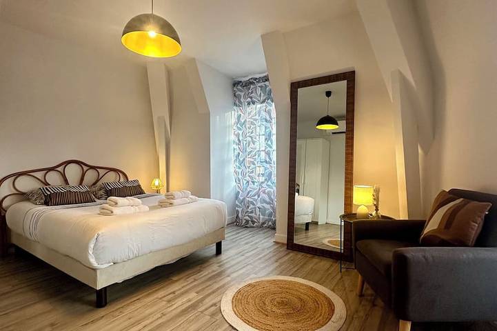 Apartamento entero, Casa Brune - Votre cocon en plein cœur de Brive in Brive-la-Gaillarde, Brive-la-Gaillarde region