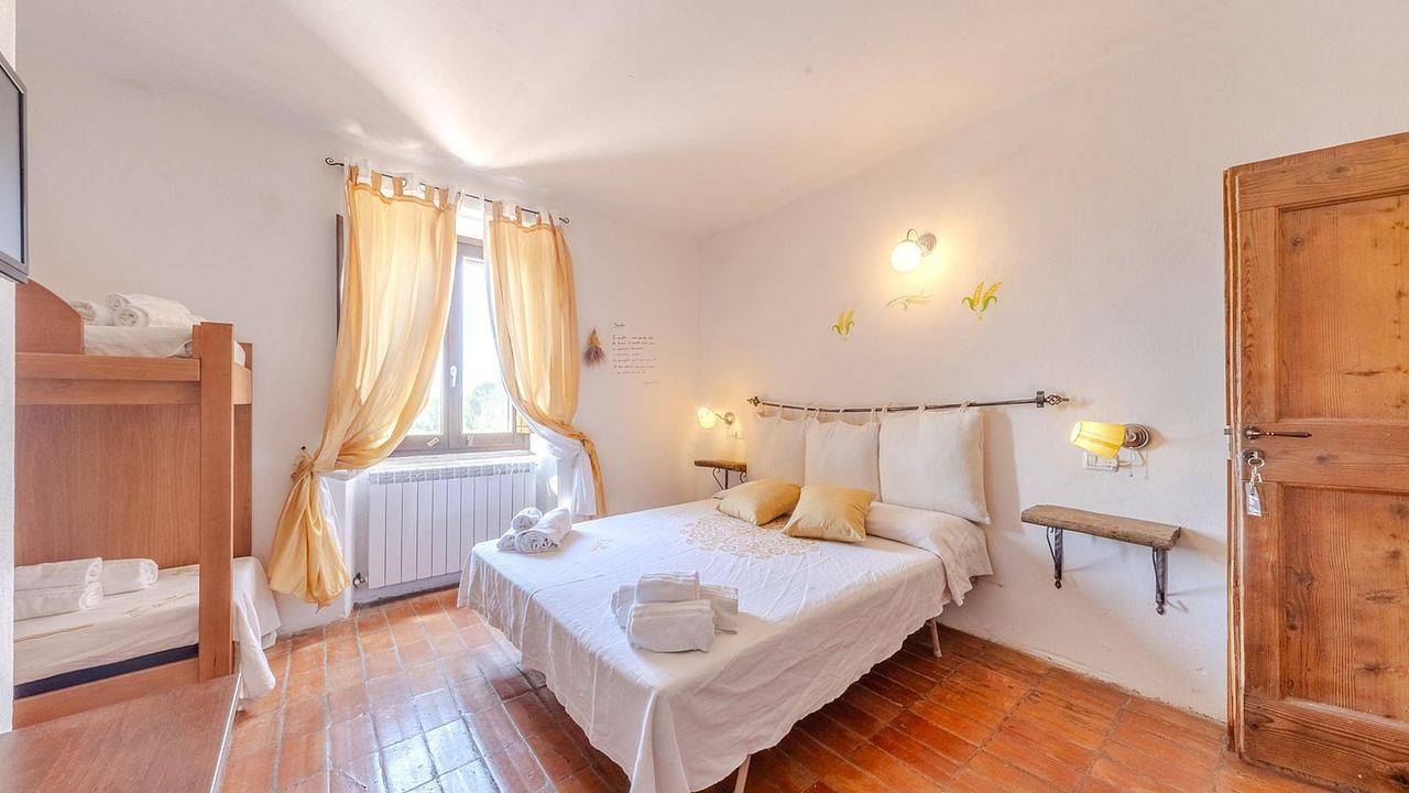 Casa vacanza per 16 persone con giardino in Frontino, Alta Via dei Parchi