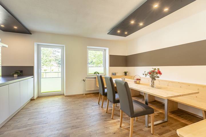 Holiday home for 12 people, with balcony, with pets - 1