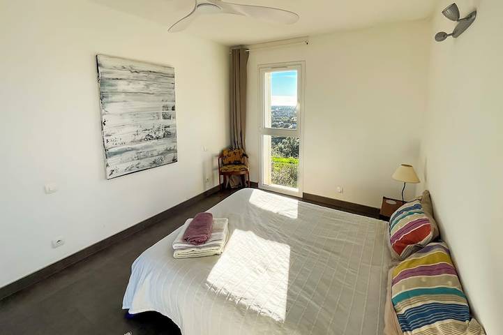 Location de vacances pour 8 personnes, avec jardin et terrasse à Castellare-di-Casinca - 4