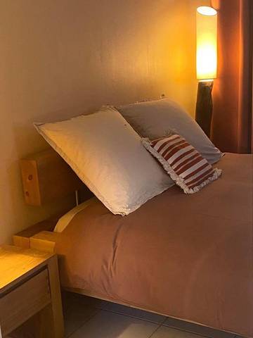 Gîte pour 2 personnes, avec terrasse à Plats