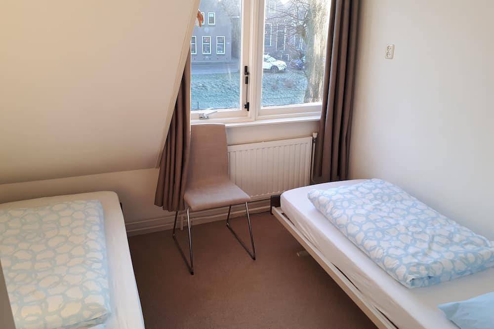 Geheel appartement, Vakantieappartement 2-4 pers. met prachtig wijds uitzicht over het Ijsselmeer in Stavoren, IJsselmeer