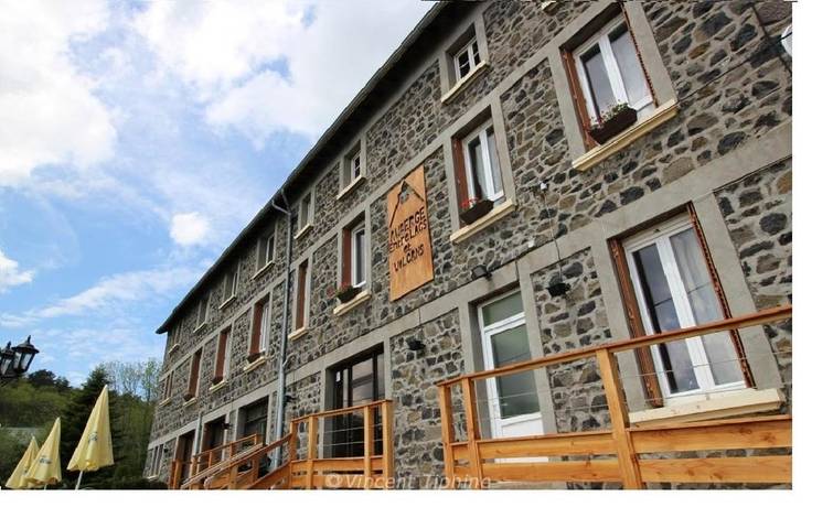 Hôtel pour 23 personnes, avec terrasse et jardin, animaux acceptés à Aydat - 2