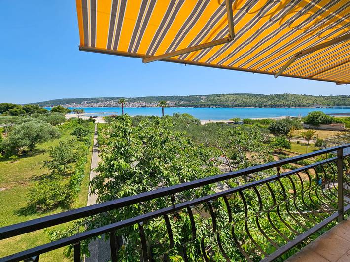 Ferienwohnung für 4 Personen, mit Balkon in Trogir - 2