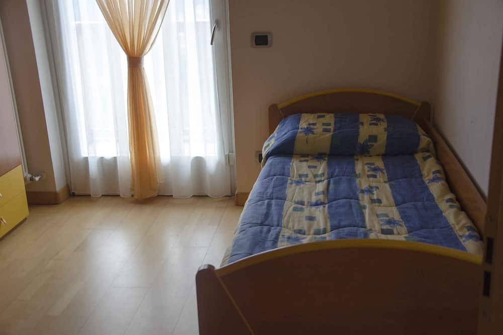 Villetta a due passi dai monti e dal Lago di Garda (Cipat in Brentonico, Prealpi Gardesane