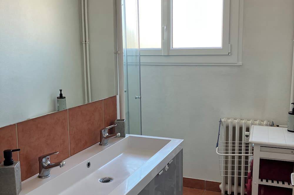 Entire apartment, Apartment T3 La Dolce Vita in Montluçon, Montluçon region