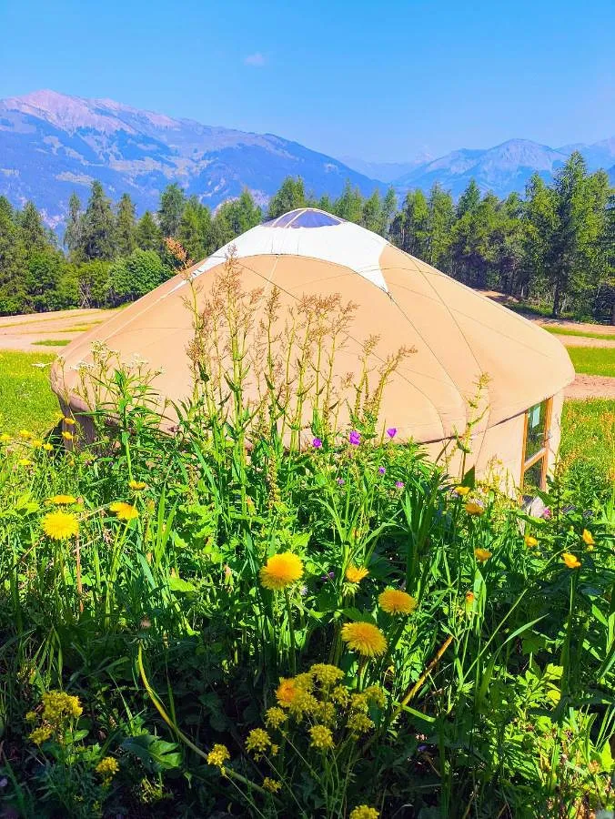 Tent for 12 people, with garden and view - 1