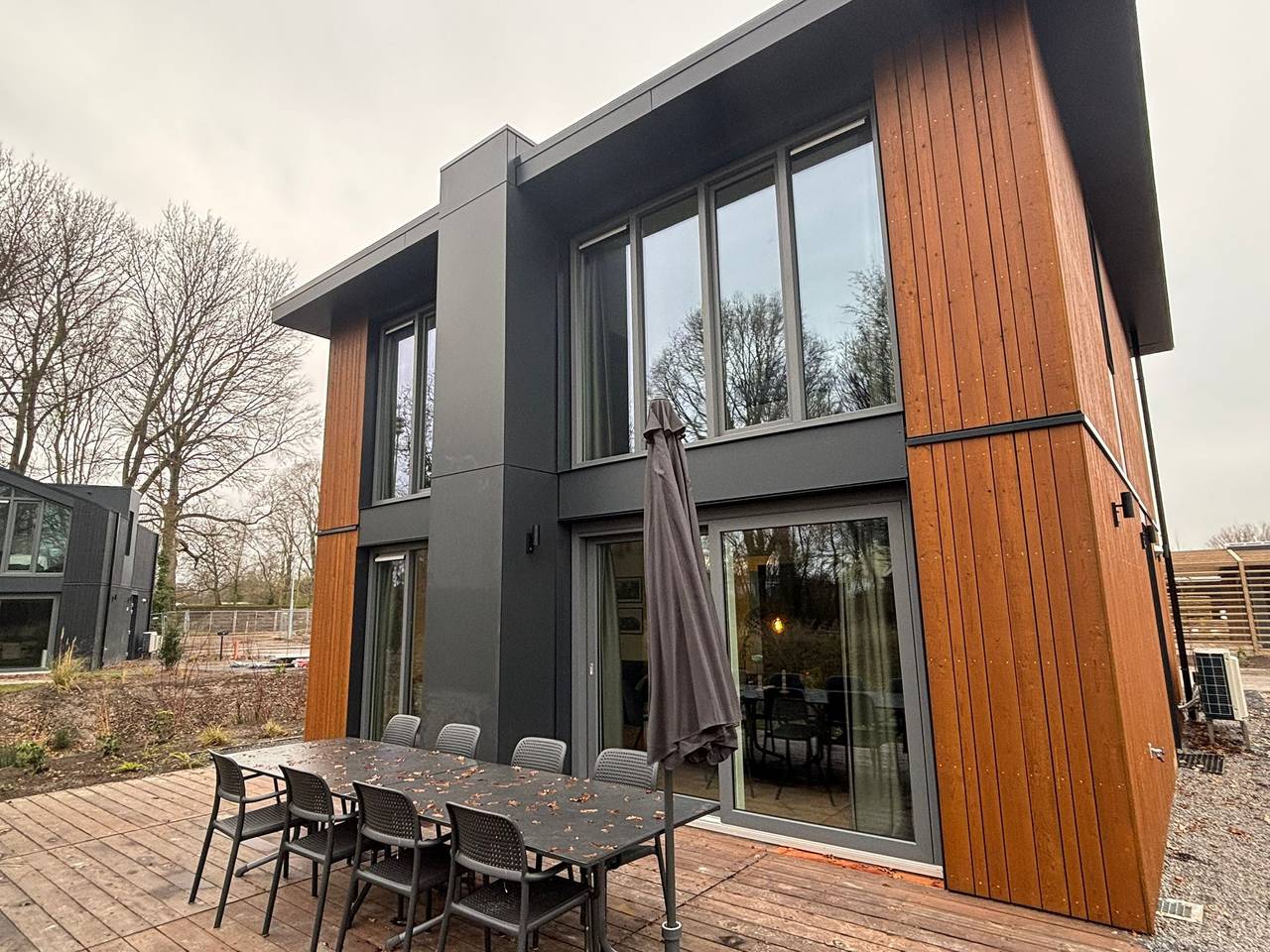 Europarcs Enkhuizer Strand — Cube Magnifique 8 in Enkhuizen, Ijsselmeer