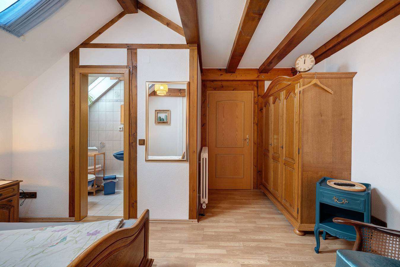 Zimmer 'Spätburgunder' mit gemeinsamen Innenhof, Wi-Fi / inkl. Frühstück in Endingen, Kaiserstuhl