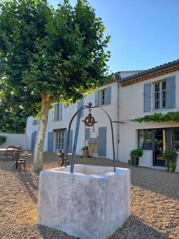 Chambre d’hôte pour 2 personnes, avec jardin et piscine à Saint-Rémy-de-Provence