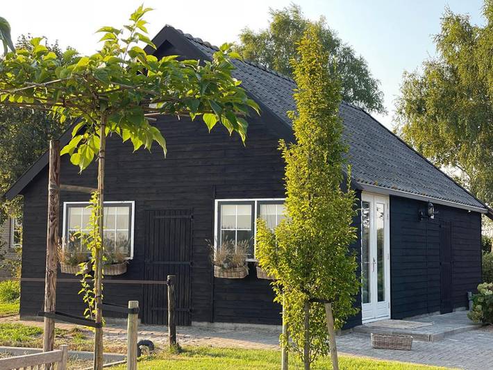 Location de vacances pour 6 personnes, avec terrasse ainsi que vue et jardin dans Arriën