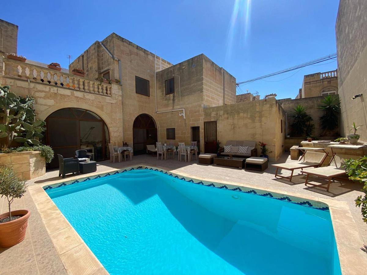 A la maison B&B in Xaghra, Gozo