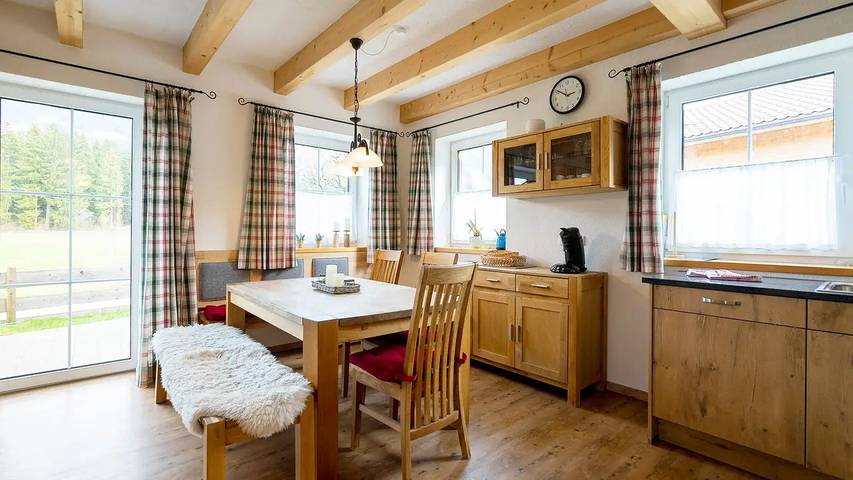 Ferienhaus für 7 Personen, mit Balkon und Garten in Fischen - 2