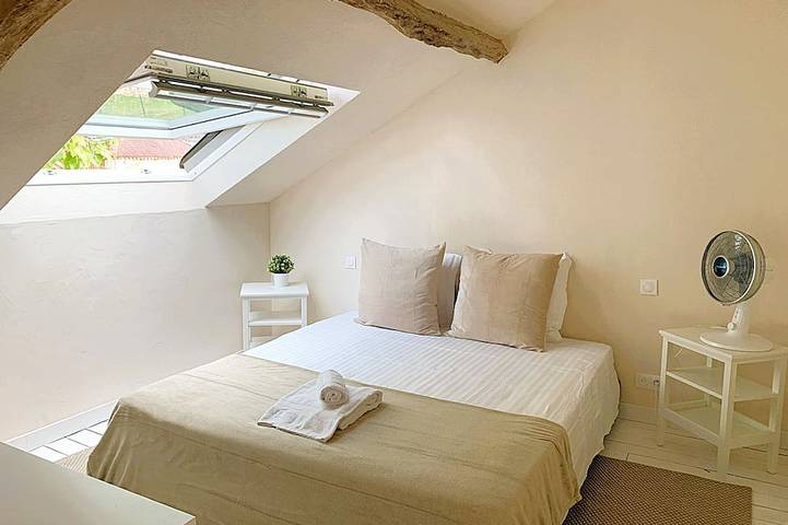 Gîte pour 4 personnes, avec piscine à Bourrou - 2