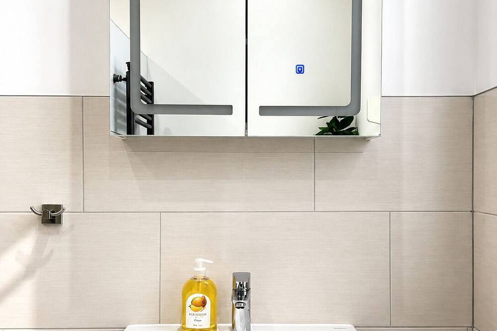 Apartamento entero, Velmora Boutique Suites: Design apartment near the city center in Lübeck (Ciudad), Lübeck