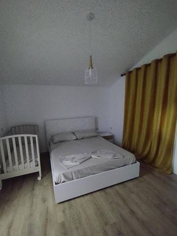 Maison d’hôte pour 2 personnes, avec vue et jardin à Tirana