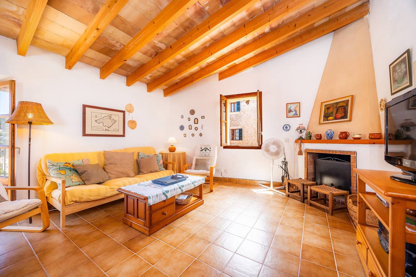 Casa de vacaciones 'Ca Sa Padrina' con vistas al mar, terraza privada y Wi-Fi in Bañalbufar, Costa de Mallorca