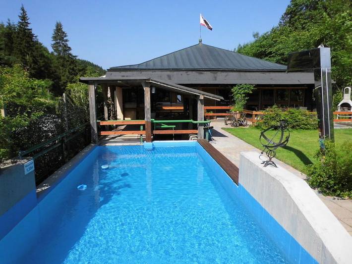 Ferienhaus für 10 Personen, mit Balkon und Terrasse sowie Garten und Pool in Wildemann