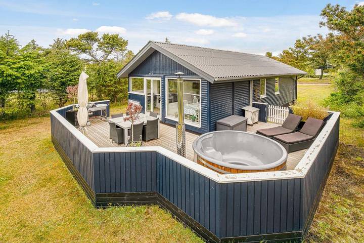 Villa für 6 Personen, mit Terrasse
