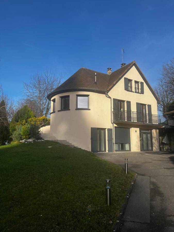 Appartement entier, One-Bedroom Apartment in Villers-Allerand, Parc naturel régional de la Montagne de Reims