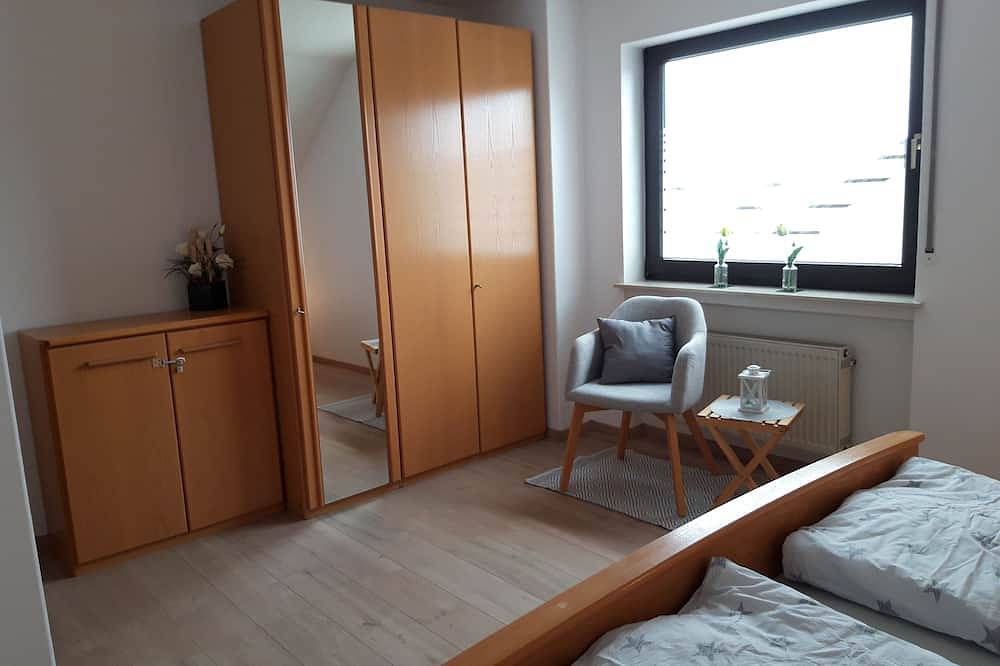 Ganze Wohnung, Ferienwohnung Adelheid Brachtendorf Hängeseilbrücke Geierlay Hunsrück Mosel, 2Dz in Mörsdorf, Moseleifel