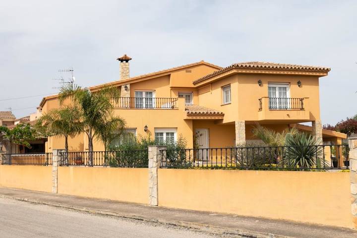 Chalet para 8 personas, con piscina y jardín en Provincia de Tarragona - 3